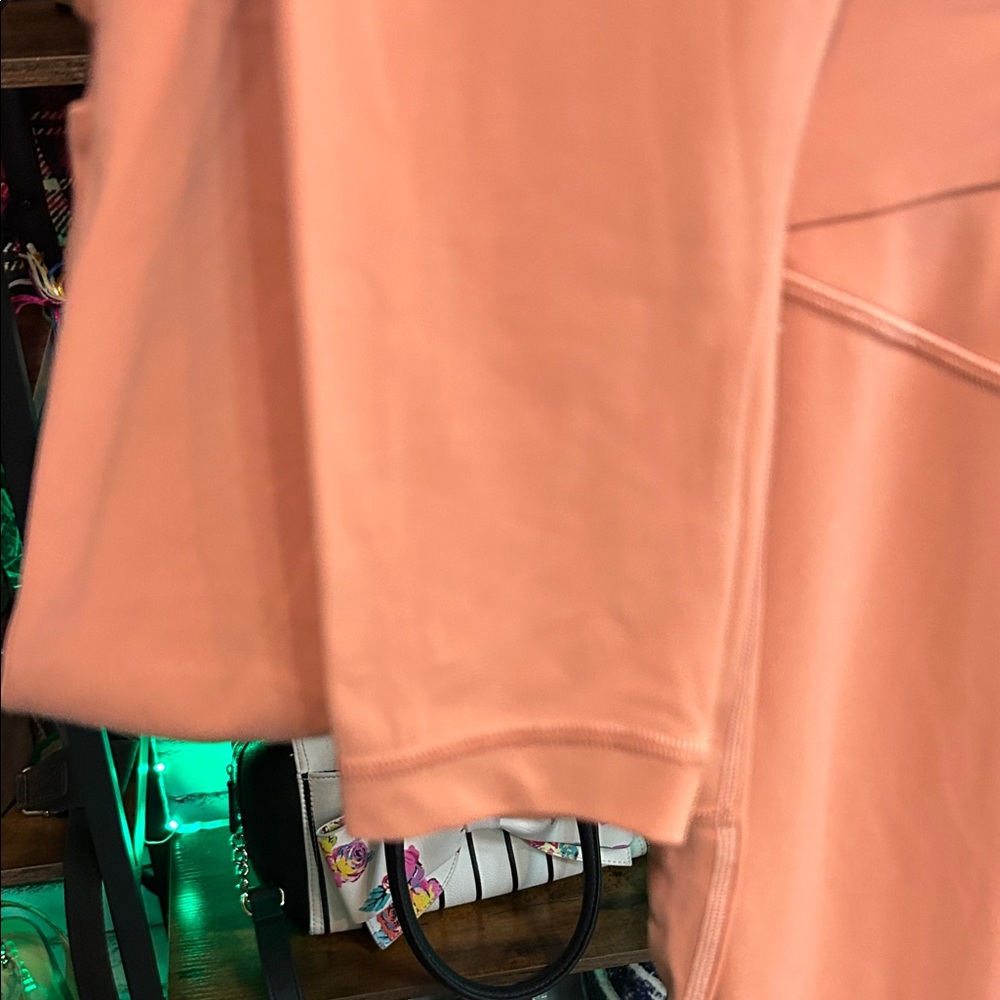 lululemon athletica Peach Leggings - Picture 2 of 7